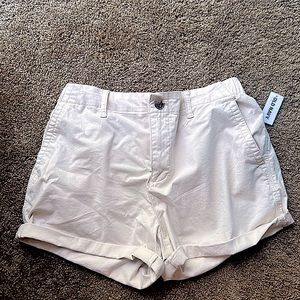 Old navy khaki shorts, stretch waist size M